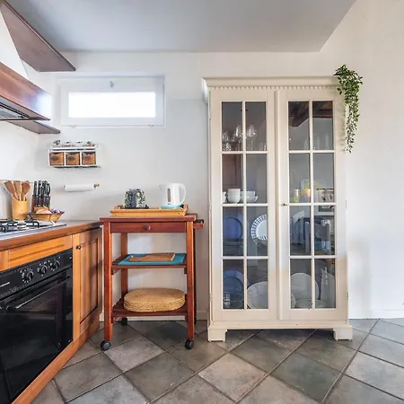 Meigama, Loft With Parking In Historic Center * Cagliari